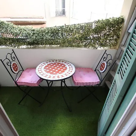 Comte De Centre Apartman *